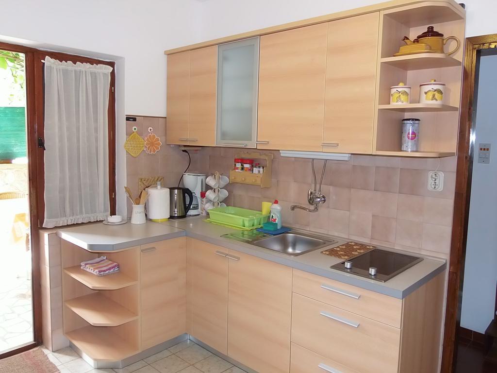 Apartments Beba Mali Lošinj Oda fotoğraf