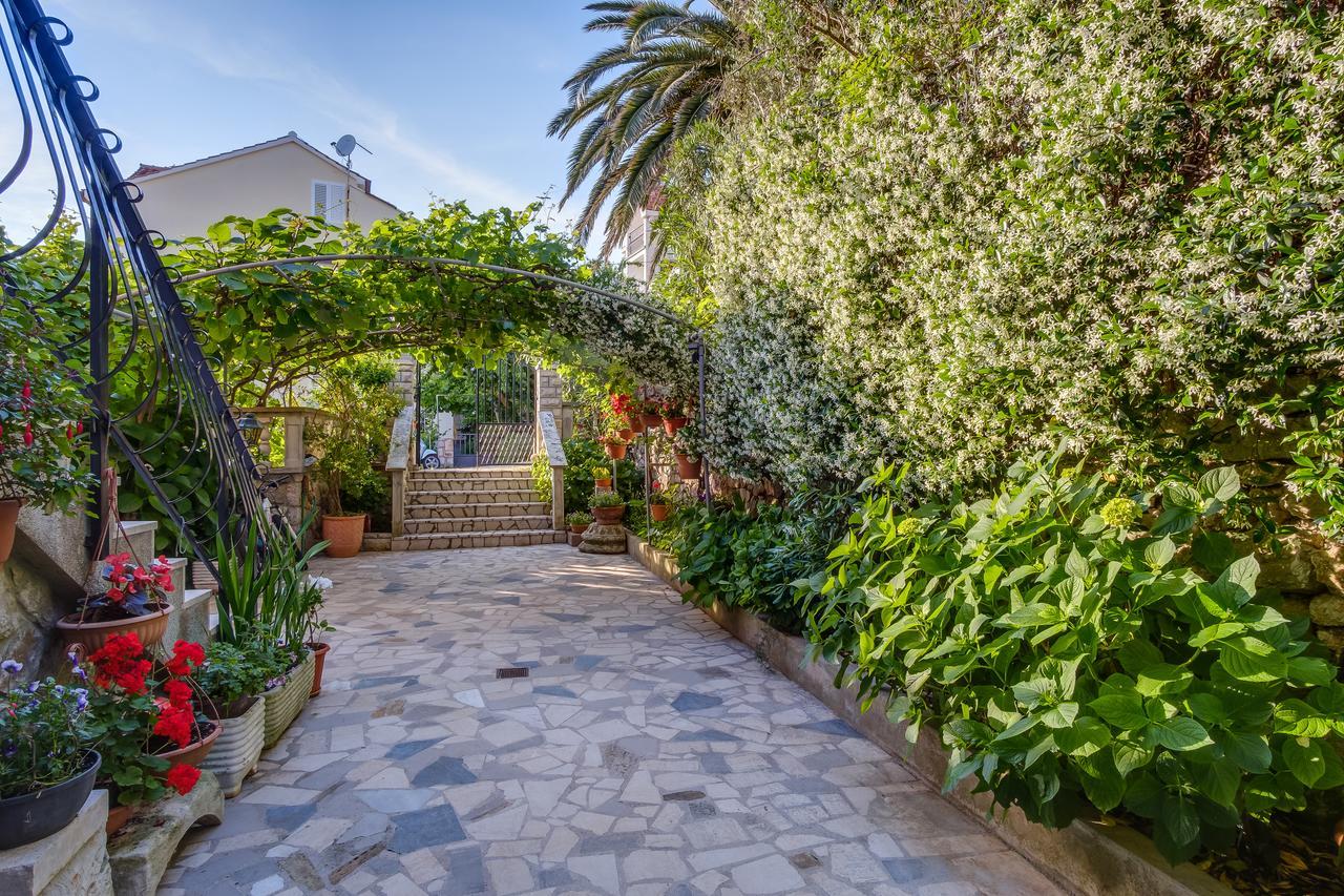 Apartments Beba Mali Lošinj Dış mekan fotoğraf